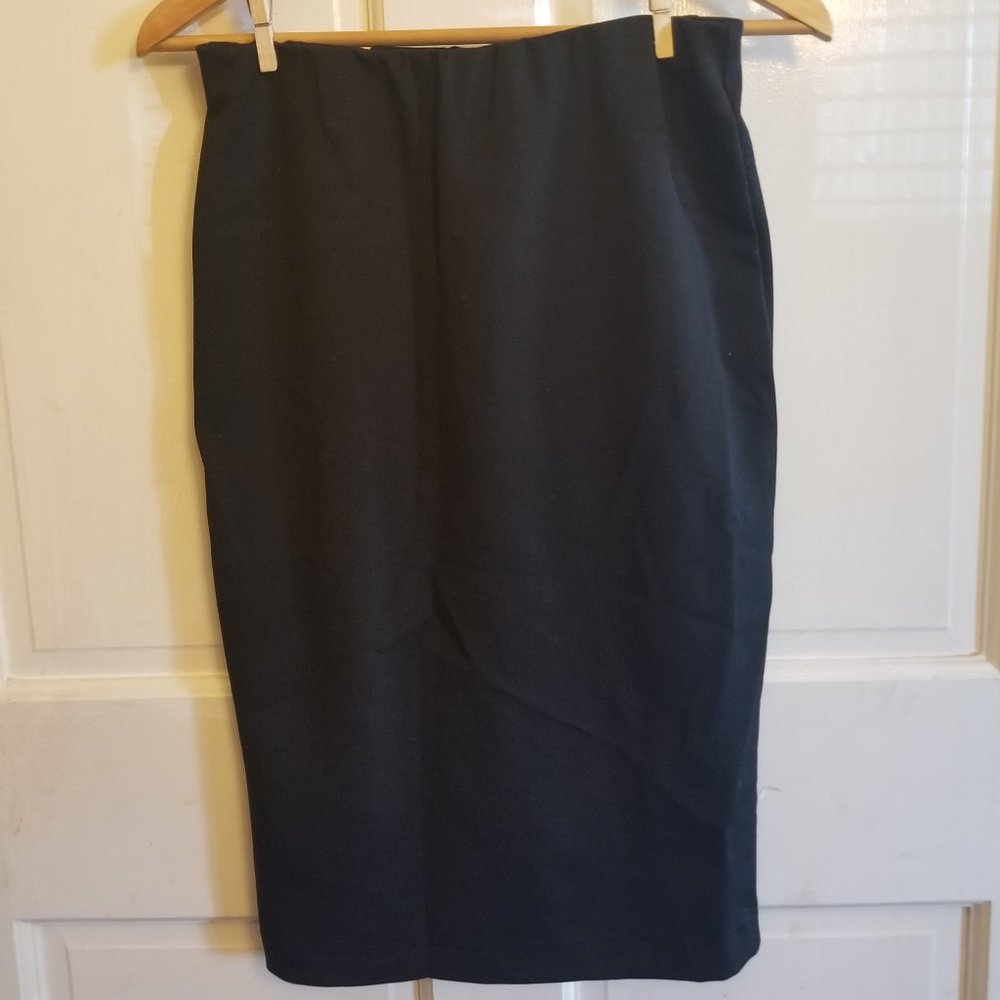Black body con pencil skirt